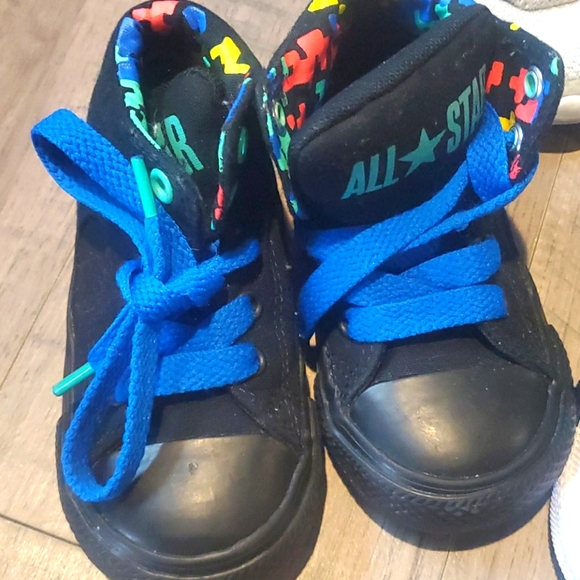 Converse and Adidas lot for toddler - Picture 2 of 9